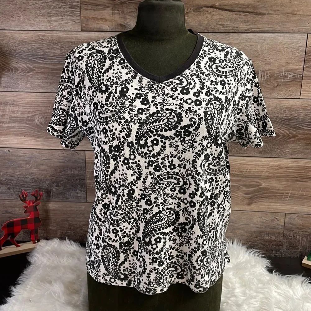 Kim Rogers Ladies Black and White Paisley Print Pullover Top, Size M